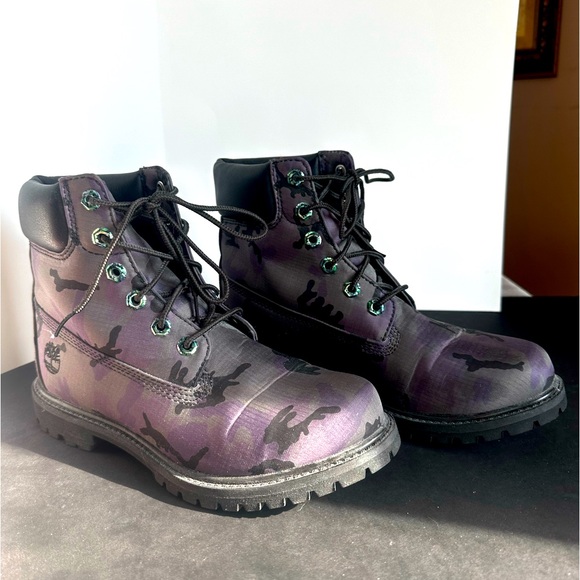 Timberland boots size 8.5 - Picture 1 of 3